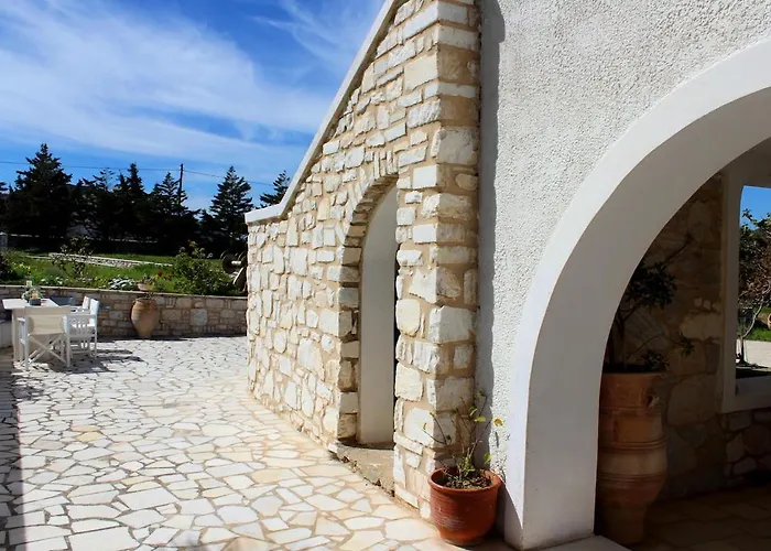 בית נופש Parian Marble House Marathion