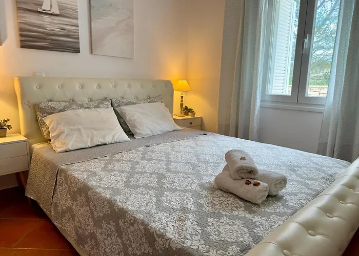 בית נופש Parian Marble House