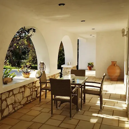 Parian Marble House Vakantiehuis Marathion