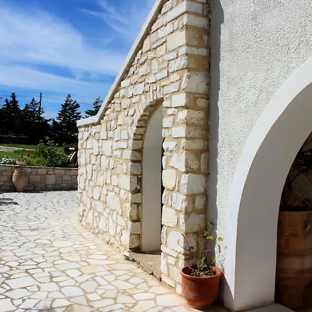 Vakantiehuis Parian Marble House Marathion