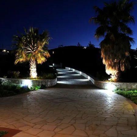 Parian Marble House Vakantiehuis